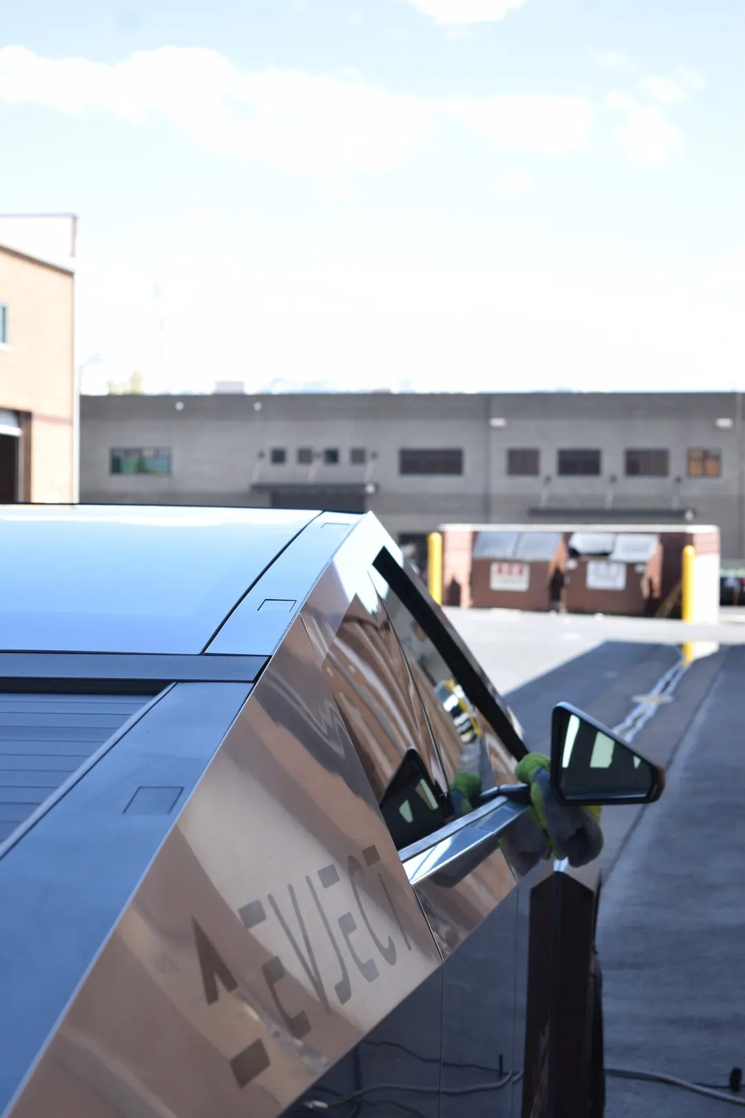 2024 Tesla Cybertruck exterior complete detail, photo 22