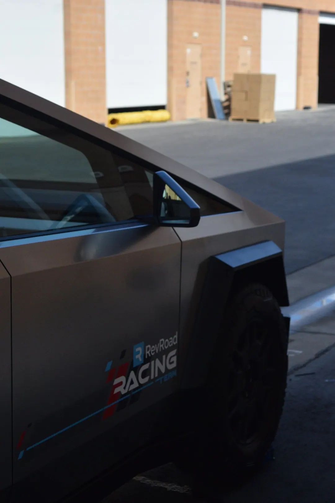 2024 Tesla Cybertruck exterior complete detail, photo 5